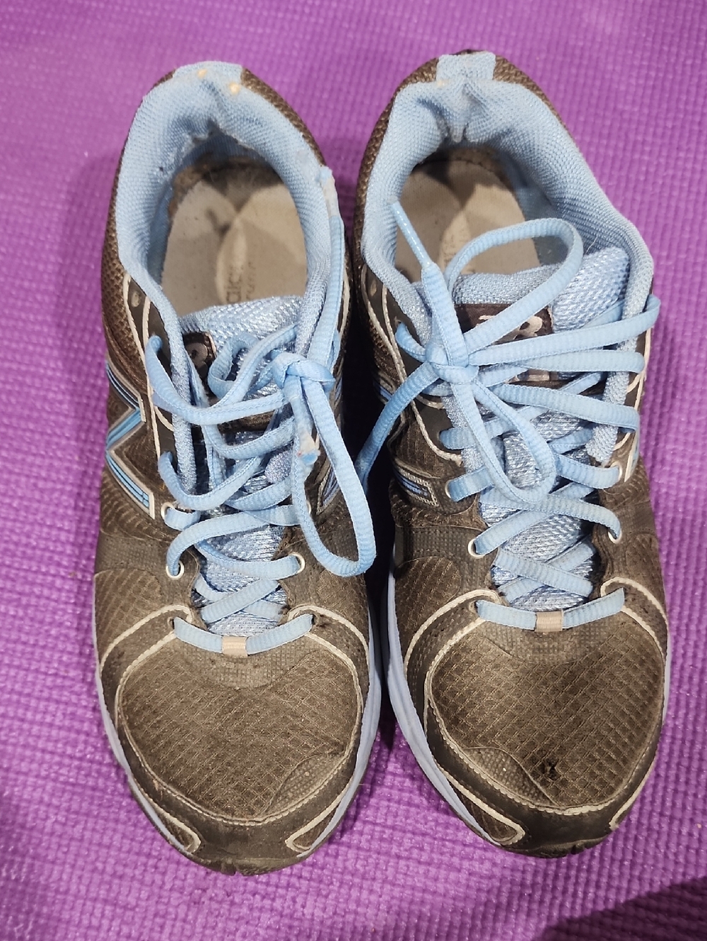 New Balance Sneakers - Light Blue and Grey